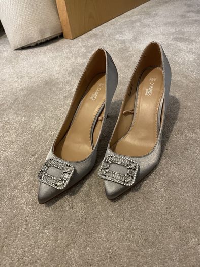 Silver heels with detail - new