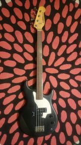 Yamaha bb400s fretless bass