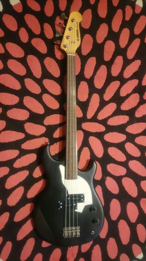 Yamaha bb400s fretless bass