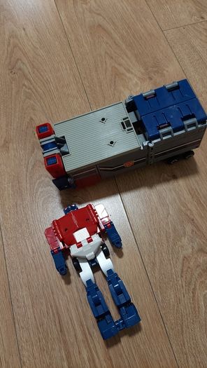 Transformer  optimus / god ginrai