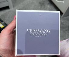 Brand New Vera Wang jewellery box