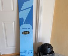 Snowboard, bindings and helmet