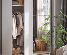 Compact wardrobe