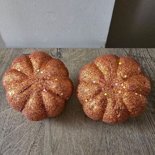Pumpkins with glitter