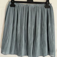 H&M skirt size 38