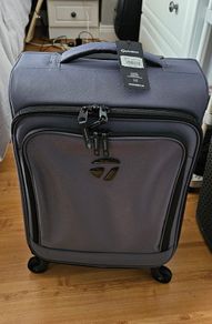 TaylorMade Performance 4 Wheeled Roller Carry On Grey