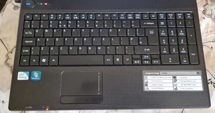 Laptop Acer 5742, working good.