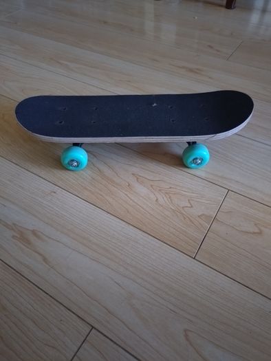 Mini skateboard 17 inch 4-6 years