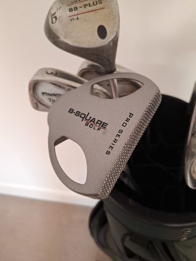 Macgregor golf bag with clubs