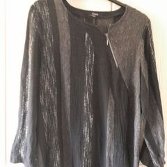 Q'neel  Black and Grey Linen Top