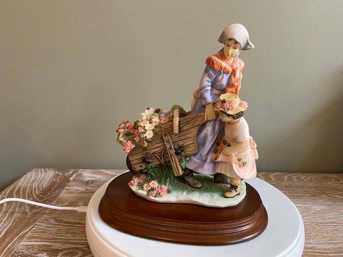 The Leonardo Collection The Flower Cart Figurine  1990