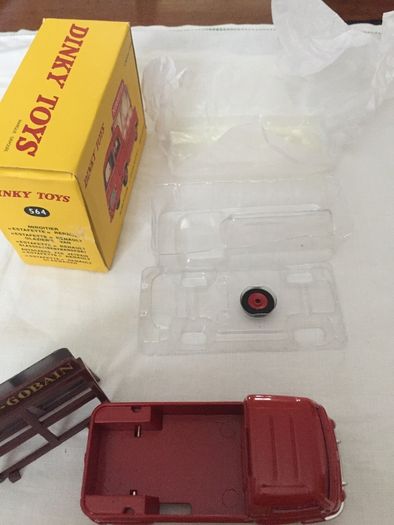 Dinky No. 564. Renault Glazier's van. Mint in box. New.