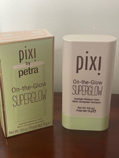 Pixi On the Glow Superglow Highlighter - New / Boxed