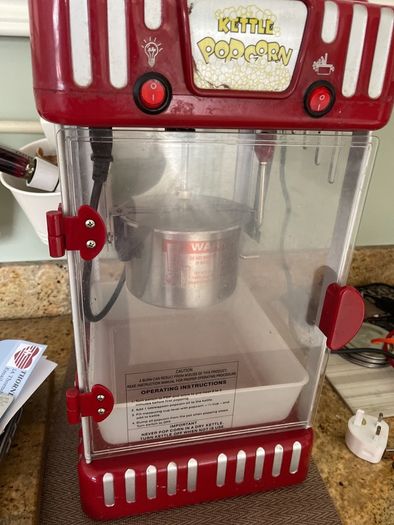popcorn maker