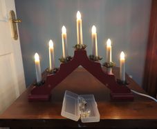 Christmas light with spare bulbs
