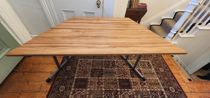 Folding work desk
