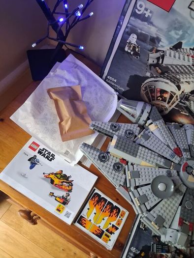 Lego star wars 4504 Millennium Falcon Original Trilogy Edition box +75414 force burn speeder
