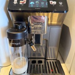 De'Longhi Eletta Explore Bean-to-Cup Coffee Machin