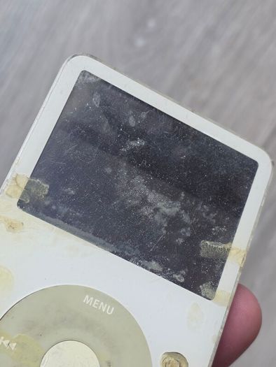 iPod 5th Gen Classic 30gb (Free Post)