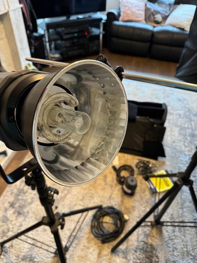 Bowens 750W studio strobes