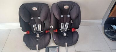 3 Car Seats Maxi-Cosi and Britax