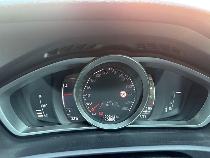 Volvo V40 T3 Automatic Low Mileage