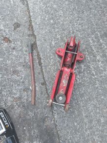 car jack