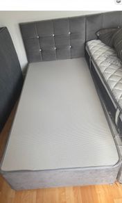 Two matching Single Divan bed and headboard / 2 single mattress