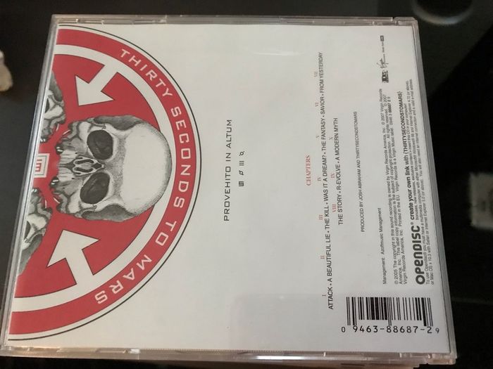 Thirty Seconds To Mars - A Beautiful Lie      CD