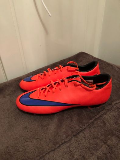 Nike mercurial boots