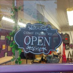 Handmade Crafts & Gifts