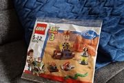 LEGO 30072 Woody's Camp Out - Toy Story 3 (free shipping)