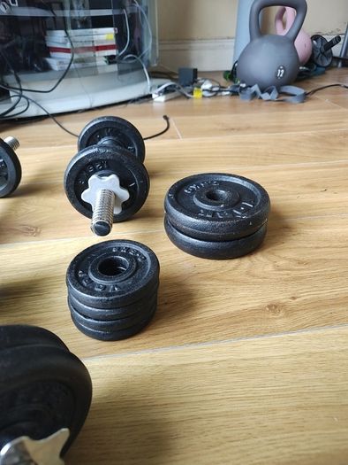 adjustable dumbbells
