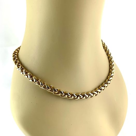 Vintage gold tone necklace