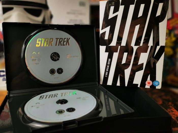 Star Trek ! DVD ! 2-Disc Special Edition ! with Slipcase ! 2009 ! Sci-Fi Movie !