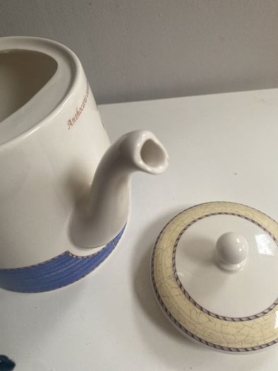 Sarah's Garden from the Wedgwood collection tea pot