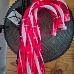 BNWB Festive candy cane stake lights