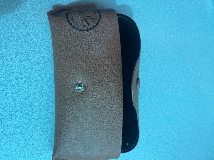 Ray ban sunglasses case