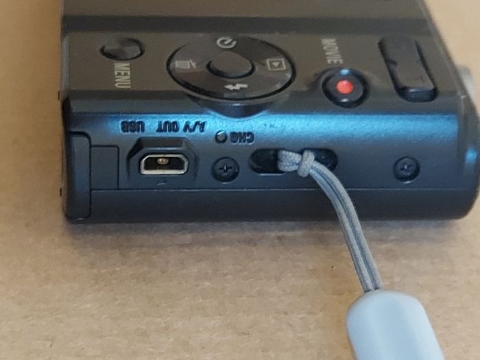 Sony Cyber-shot, Model DSC-W800, 20.1 Megapixels, 5 x optical Zoom, Battery Charged, Tested Fine, No Memory Card, Excellent Cosmetic Condition and working great