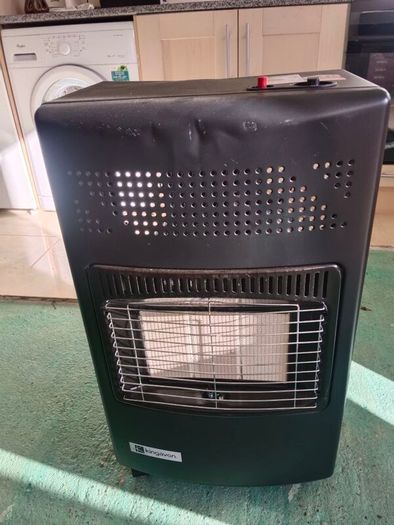Kingavon Gas heater with cylinder and gas bottle ( The bottle is empty).