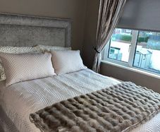 Bed 5ft Ottoman