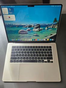 Macbook Air 15 inch M3 16GB RAM 256GB Starlight