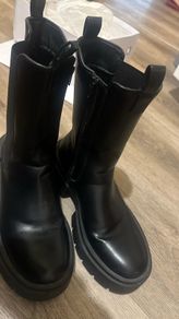 boots size