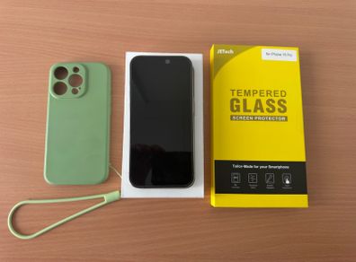 iPhone 15 Pro 256GB Unlocked