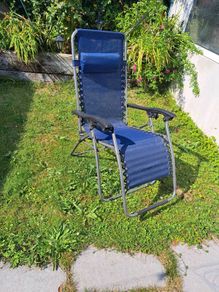 sun lounger