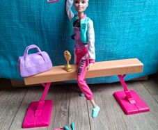 Barbie Gymnast