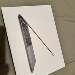 MacBook Pro 13-inch Space Gray / 2.0GHz QC / 16GB / 512GB model A2251
