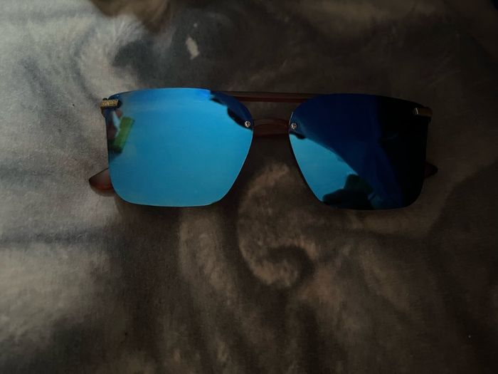 sunglasses blue lenses