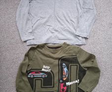 2x boy's long sleeve top. Age 5/6