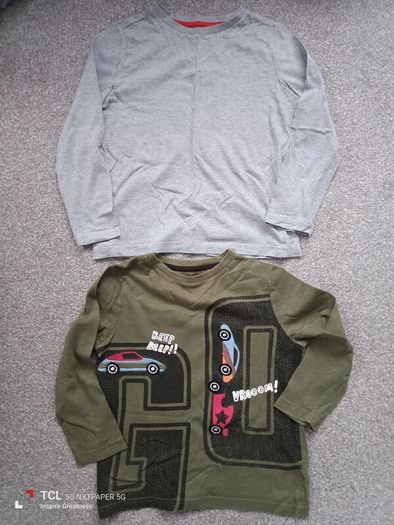 2x boy's long sleeve top. Age 5/6
